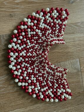Source Unknown Red and White Beaded Statement Collar Necklace